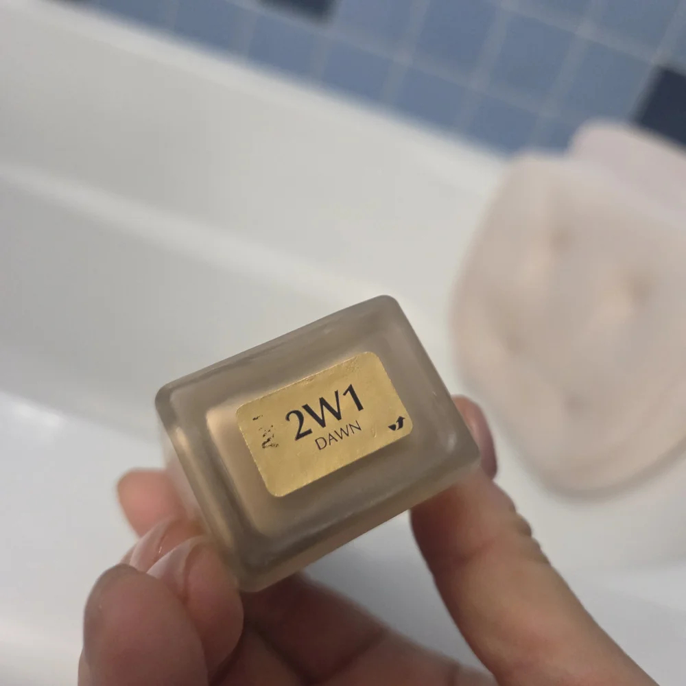 Estee Lauder Double Wear Stay-in-Place Makeup - Cream - Picture 5 of 5